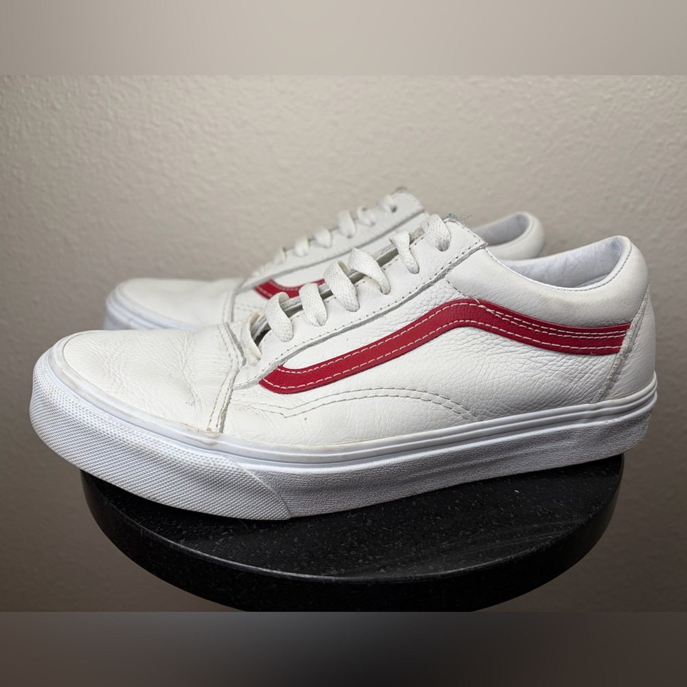 Vans Old Skool Leather Sneakers in White/Chili Pepper - M6.5 / W8